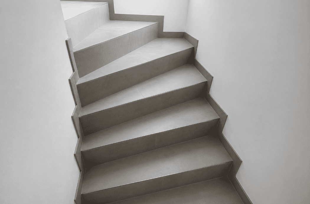 Spezielle Fliesenleistungen – Treppenfliesen für individuelle und moderne Fliesenprojekte